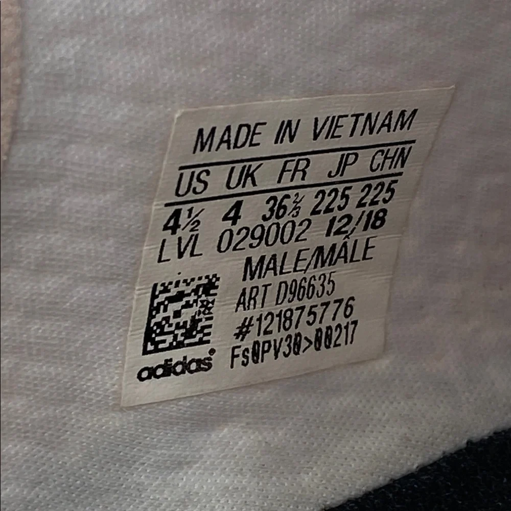 Adidas NMD R1 White Gum size Men’s 4.5 or Women’s 6